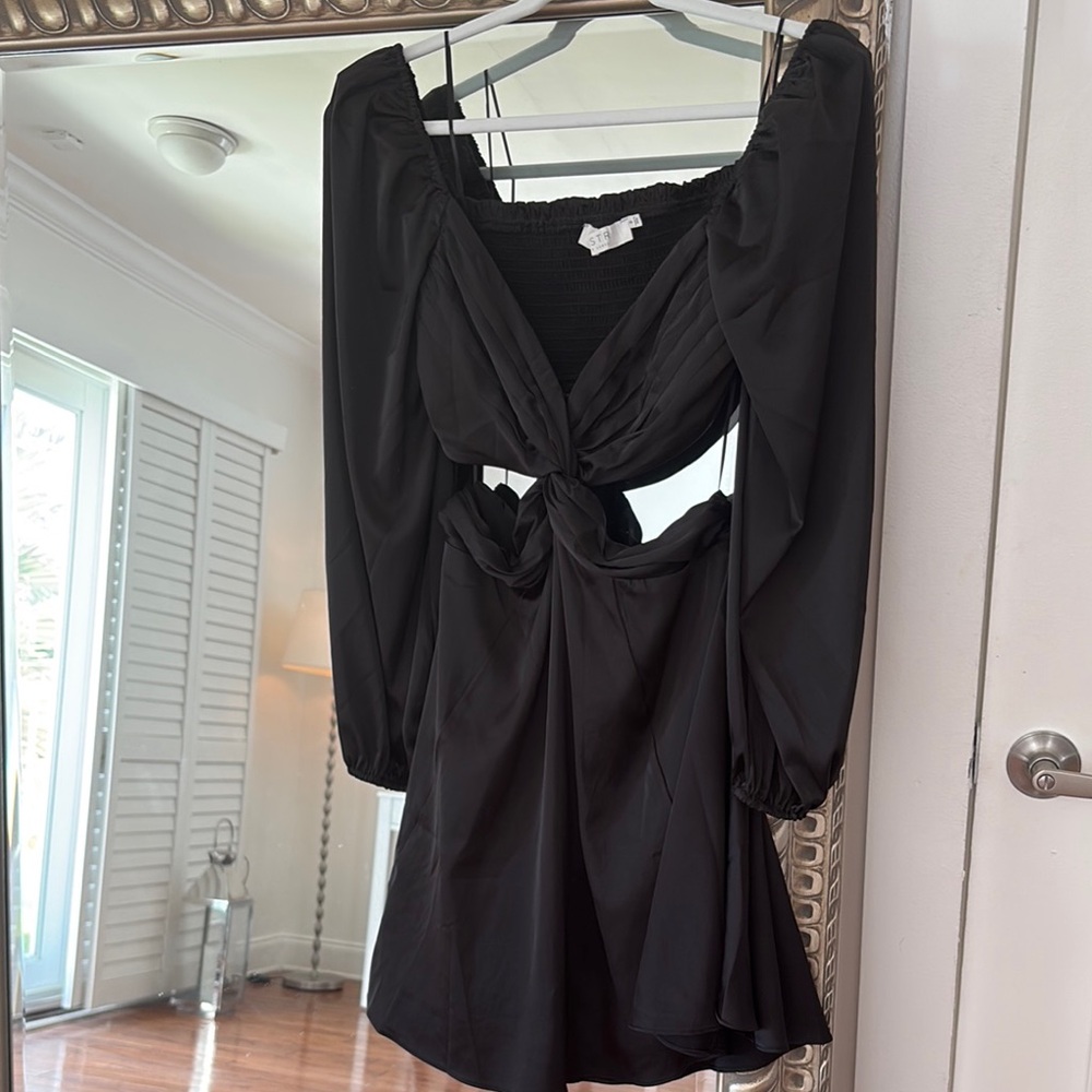 ASTR Black LBD Dress✨ Gorgeous and 🔥on✨
